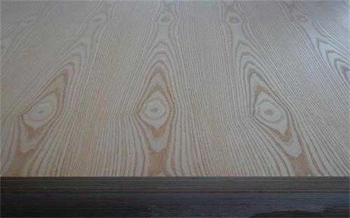 水曲柳饰面板.jpg 水曲柳饰面板.jpg