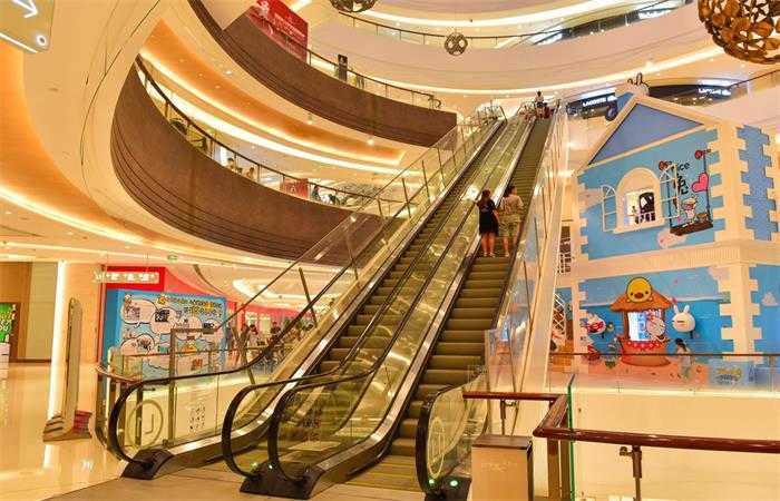 商场木饰面装修效果 商场木饰面装修效果