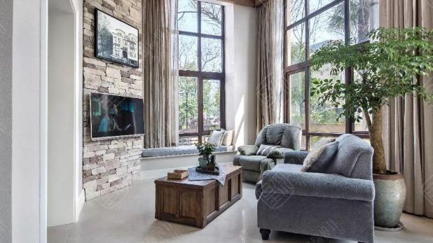 木饰面主卧暖咖色搭配装修经验分享.jpg 木饰面主卧暖咖色搭配装修经验分享.jpg