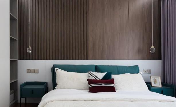 木饰面装修的隐形门.jpg 木饰面装修的隐形门.jpg