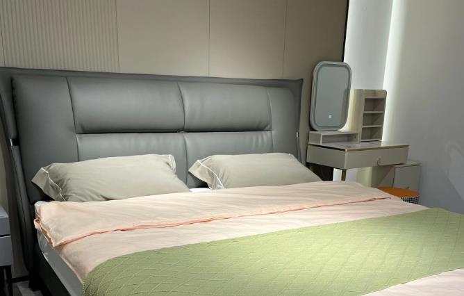 木饰面半点极单大软床.jpg 木饰面半点极单大软床.jpg